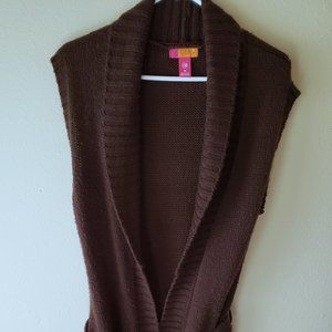 Catch My I Long sweater vest in brown